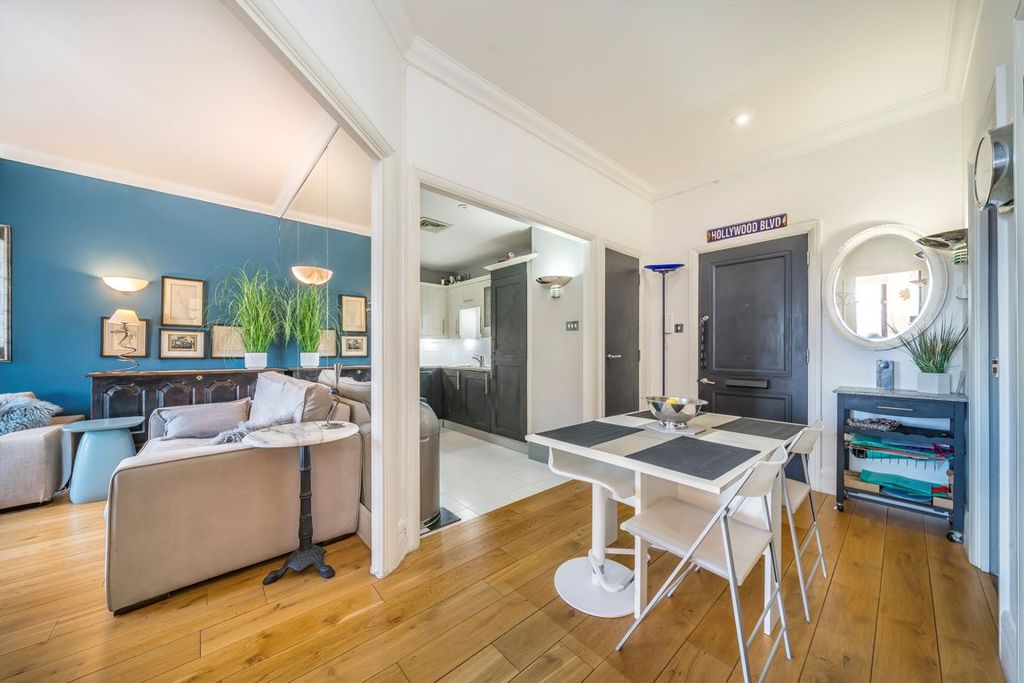 Property photo 3 of 9