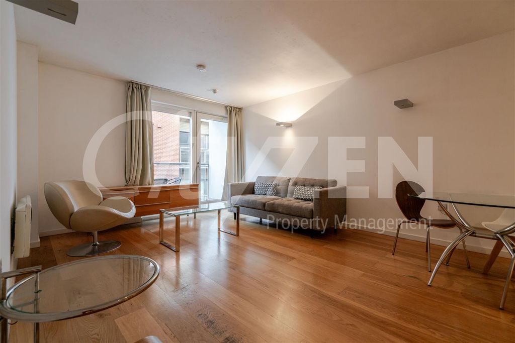 Property photo 1 of 21 Reception