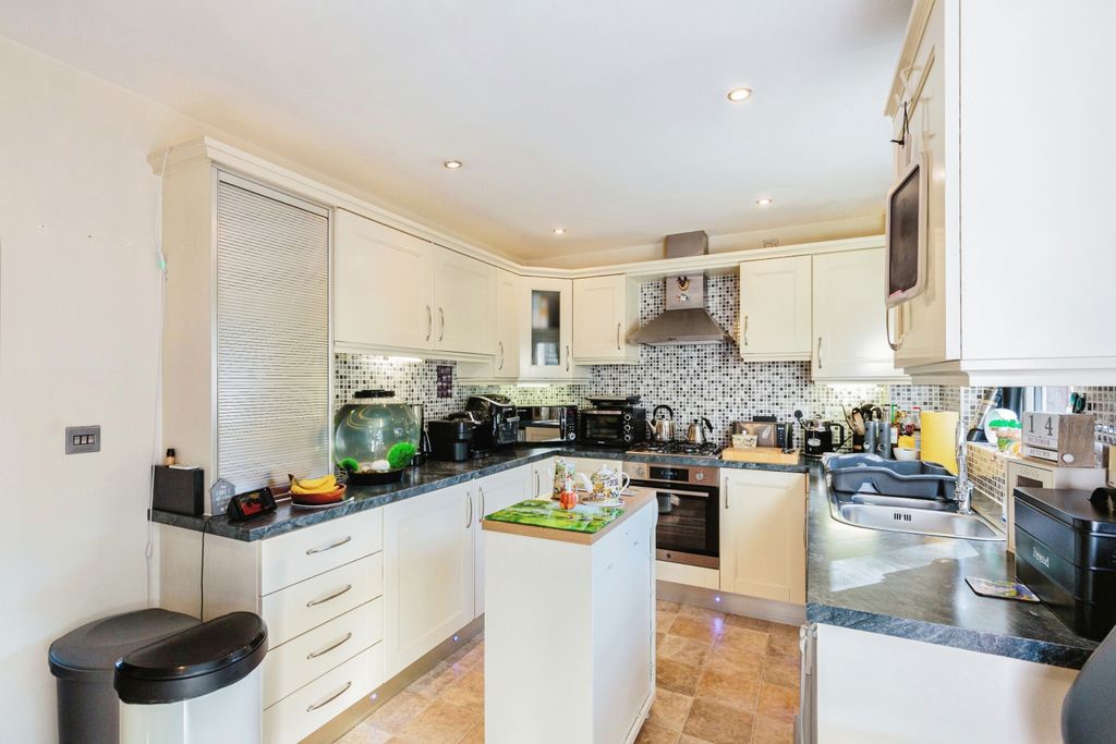 Property photo 3 of 17 Photography