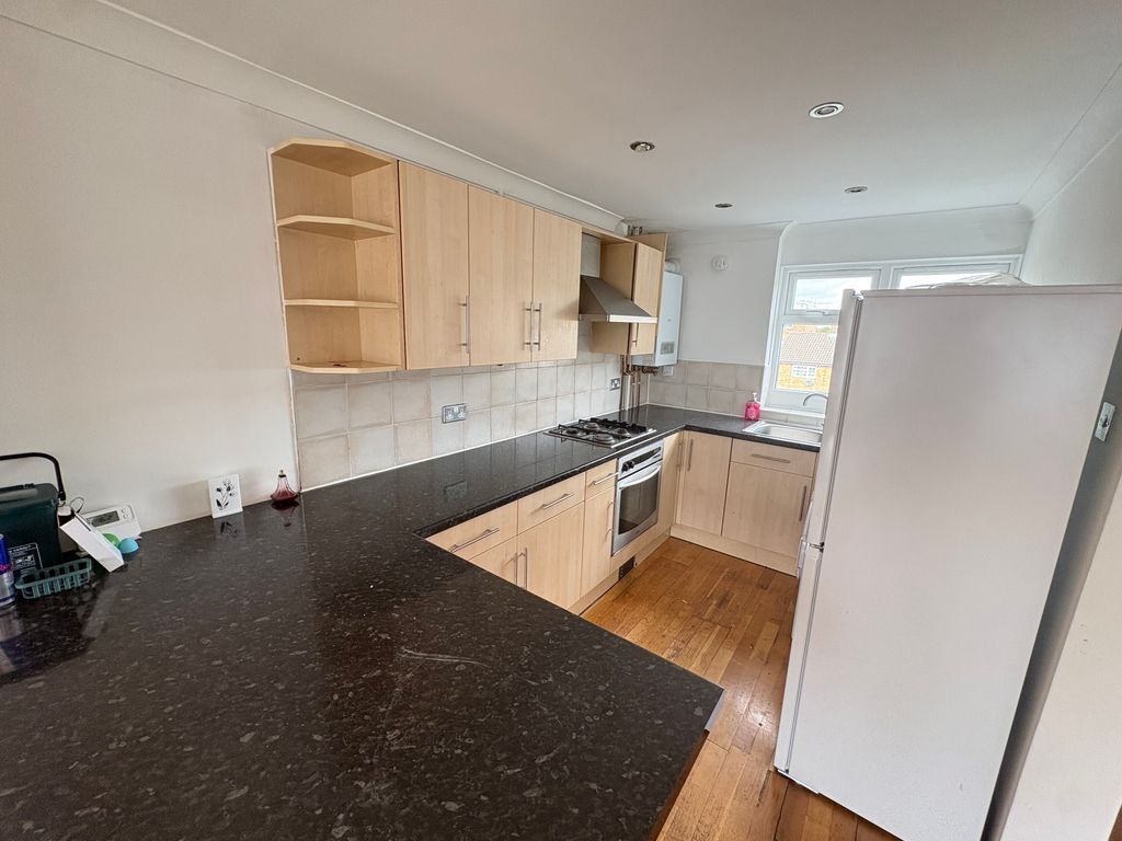 Property photo 2 of 8 Image