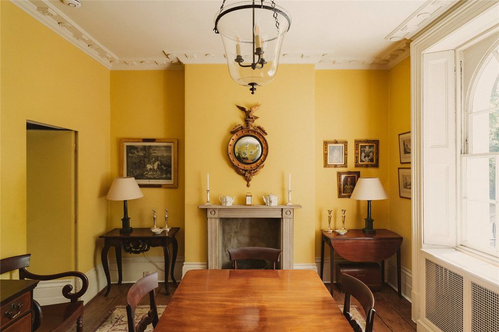 Property photo 2 of 14 Dining Room