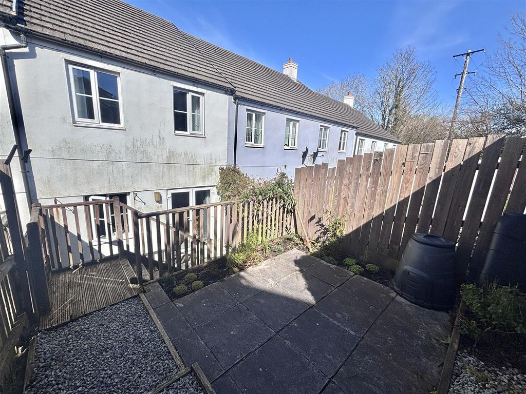 Additional image 16 of 3 bed town house for saleAusten Close, Par PL24