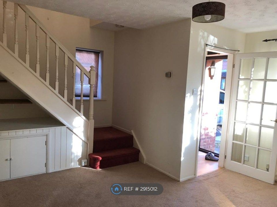 Property photo 3 of 21 Entrance