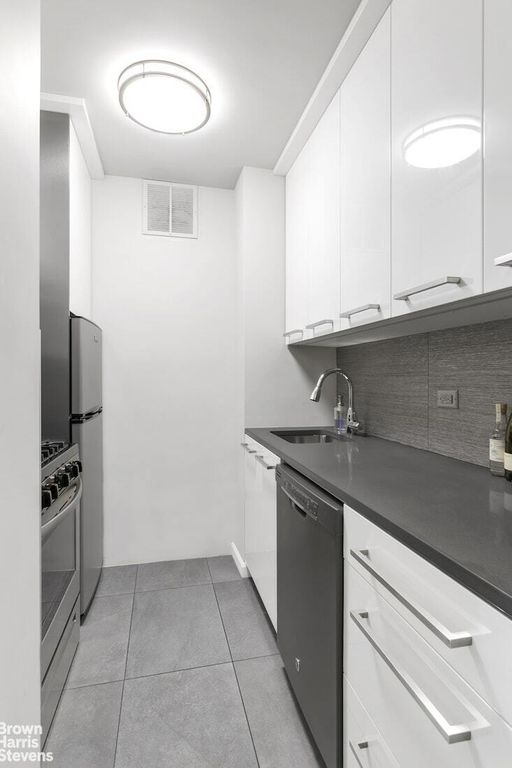 Property photo 3 of 6 <Alttext/>