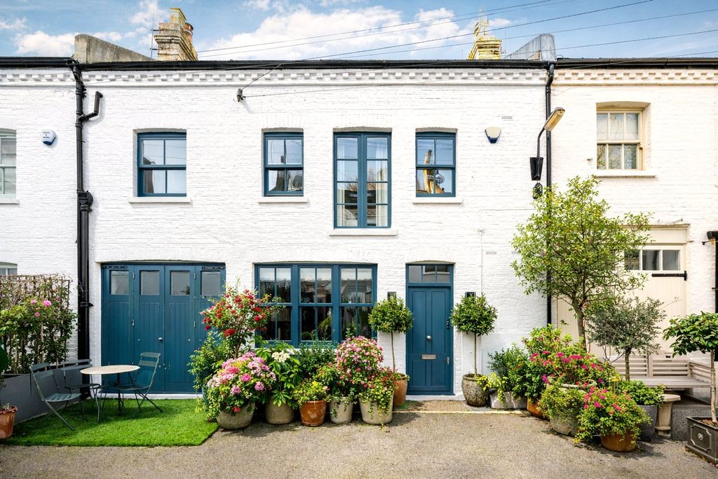 Property photo 1 of 15 Exterior