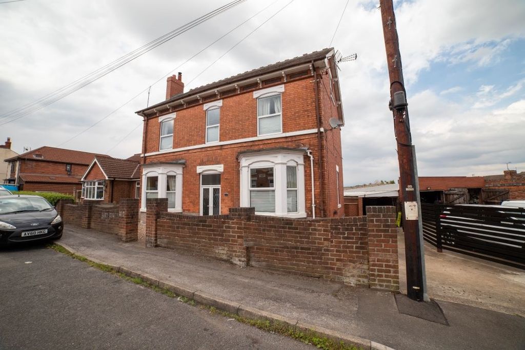 Property photo 1 of 29