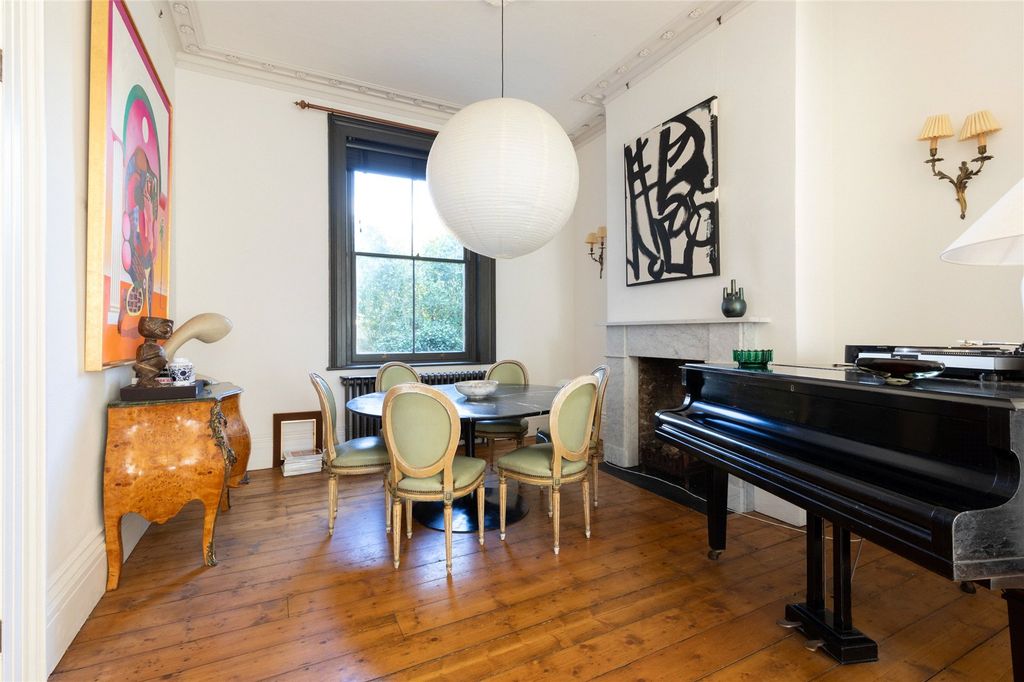 Property photo 3 of 35 Picture No. 04