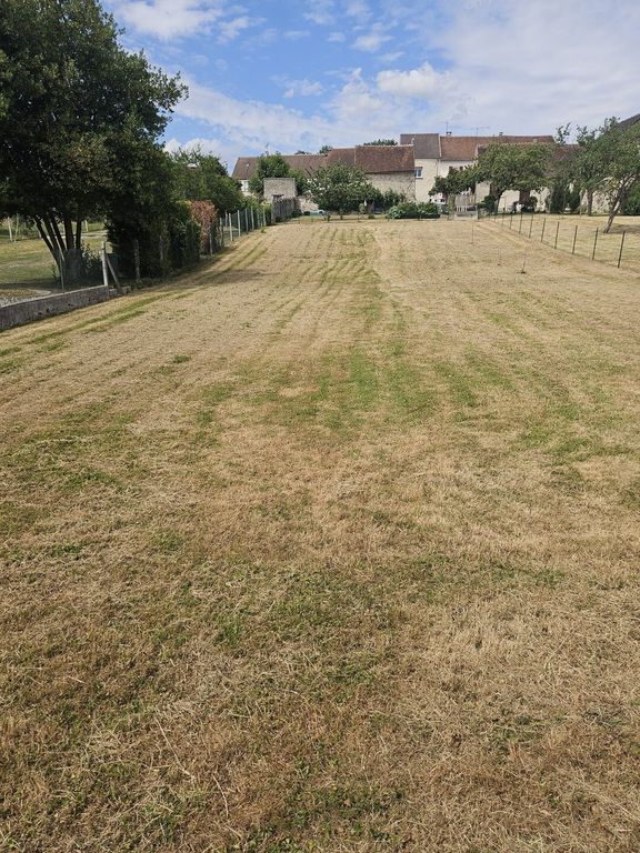 Property photo 1 of 1 Building Plot Of 306 m² With A Beautiful 12.80 m Façade