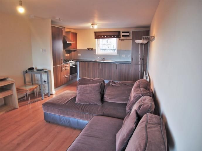 Property photo 2 of 8