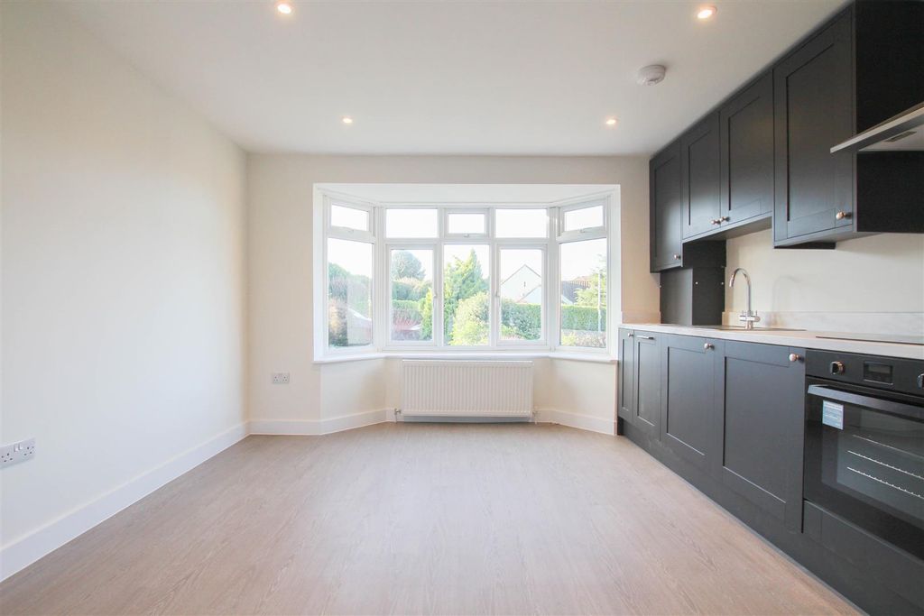 Property photo 2 of 10 Img_8337.Jpg