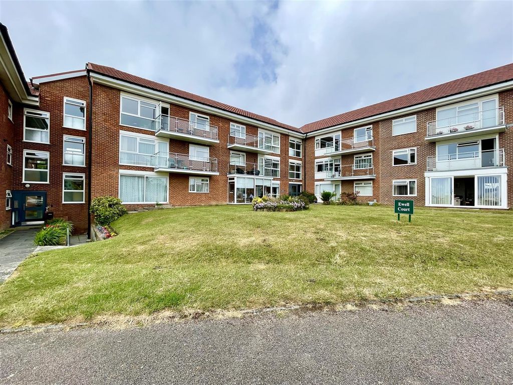 Property photo 1 of 24