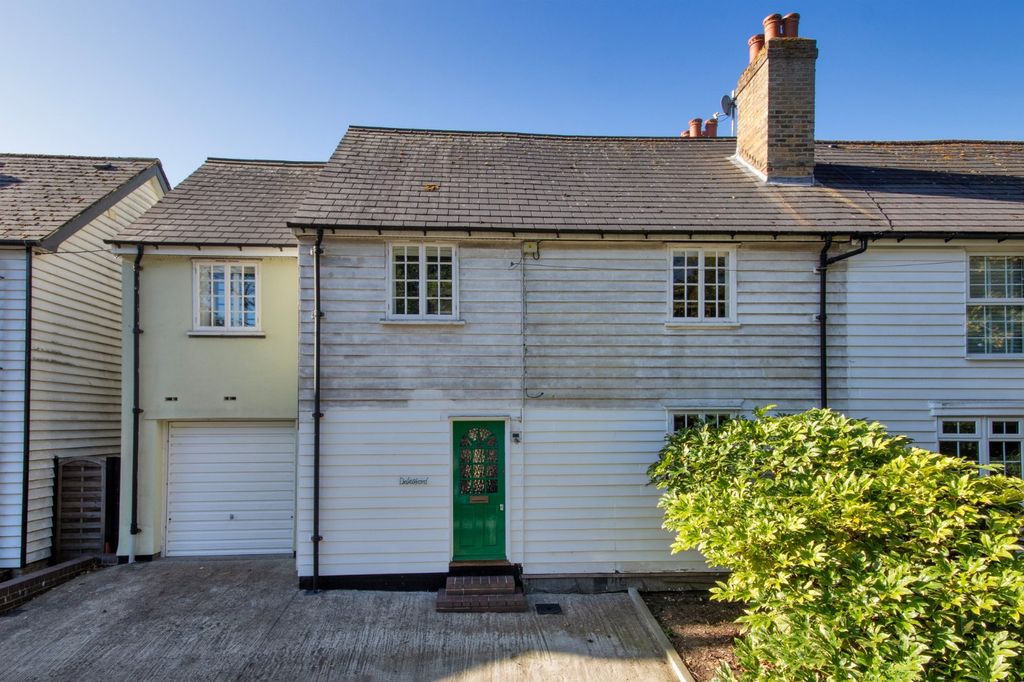 Property photo 1 of 17 External