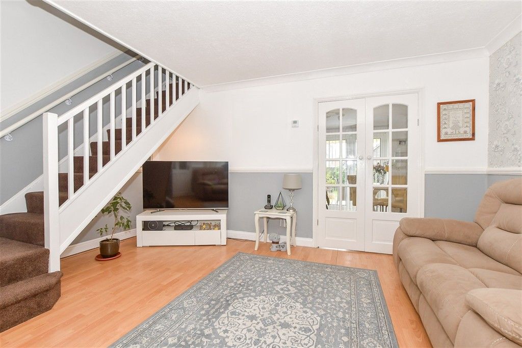 Property photo 1 of 14 Lounge