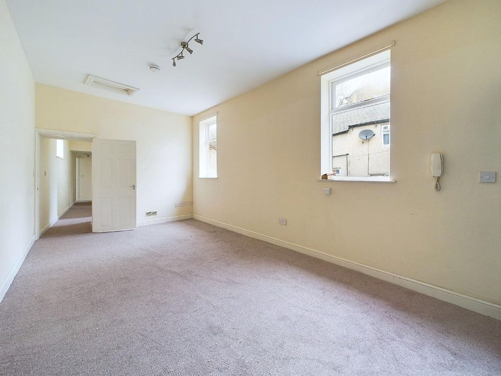 Property photo 1 of 9 Cam03810G0-Pr0199-Still001.Jpg