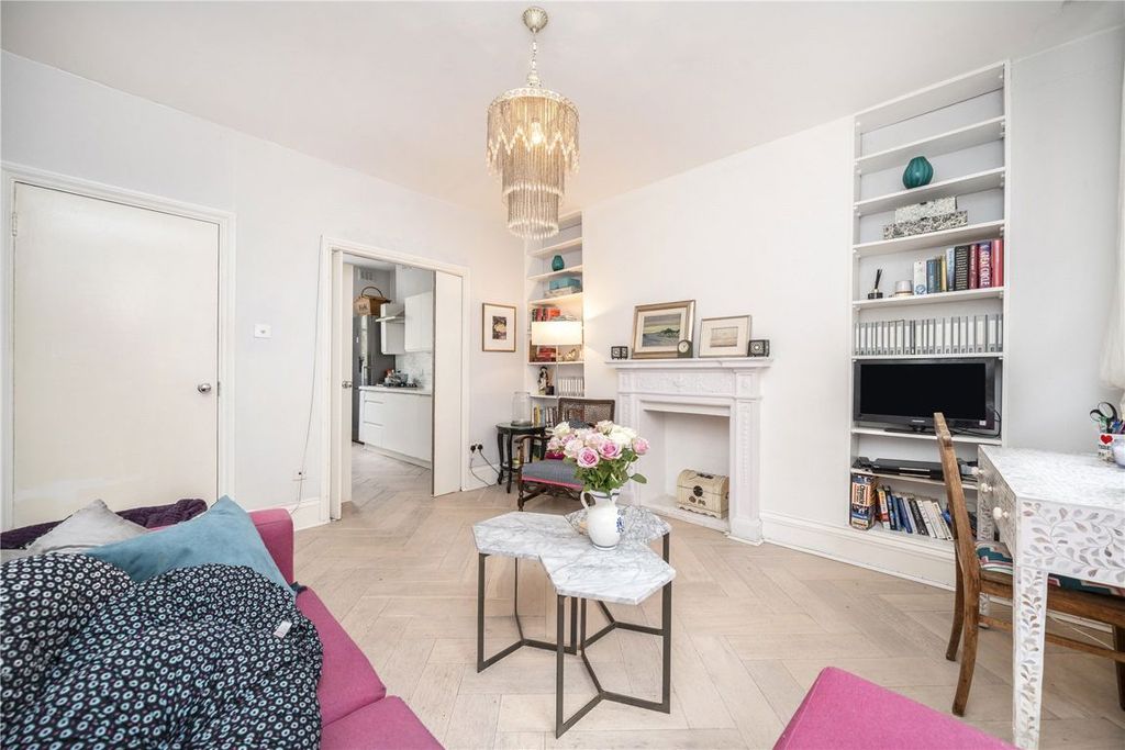 Property photo 3 of 11