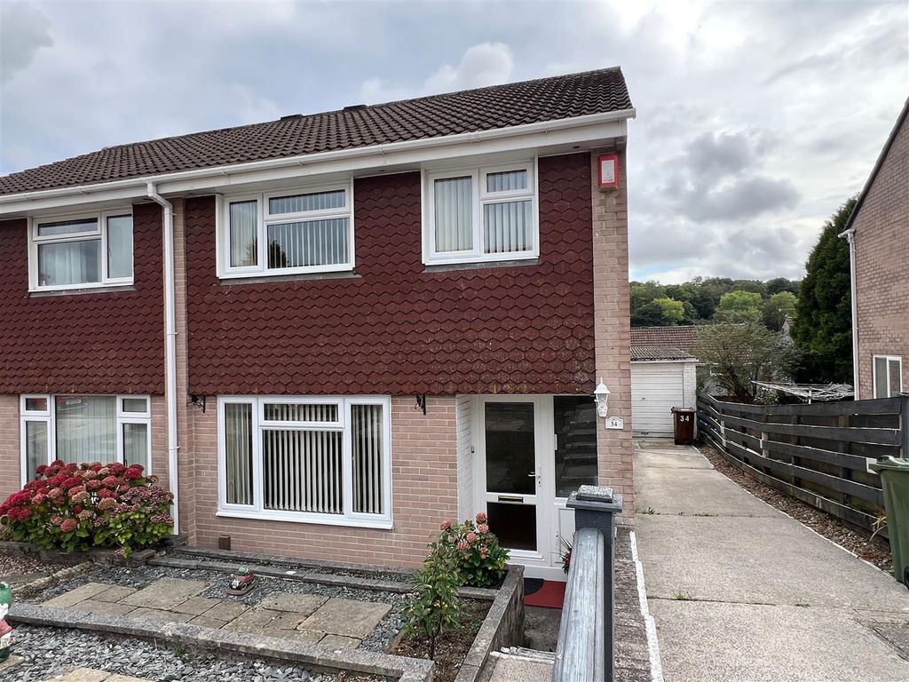 Property photo 1 of 24 Lotherton Close, Plympton, Plymouth Pl7 1Qq
