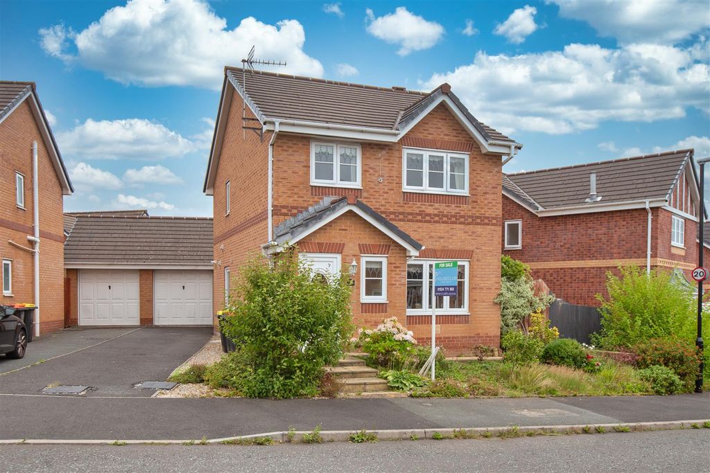 Property photo 1 of 21