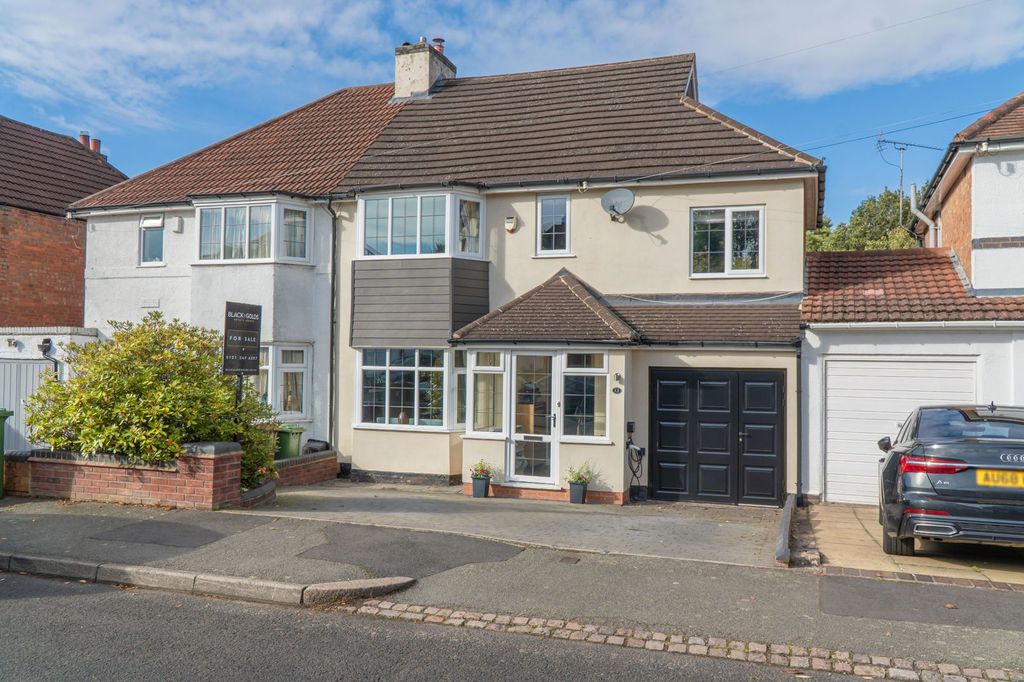 Property photo 1 of 42