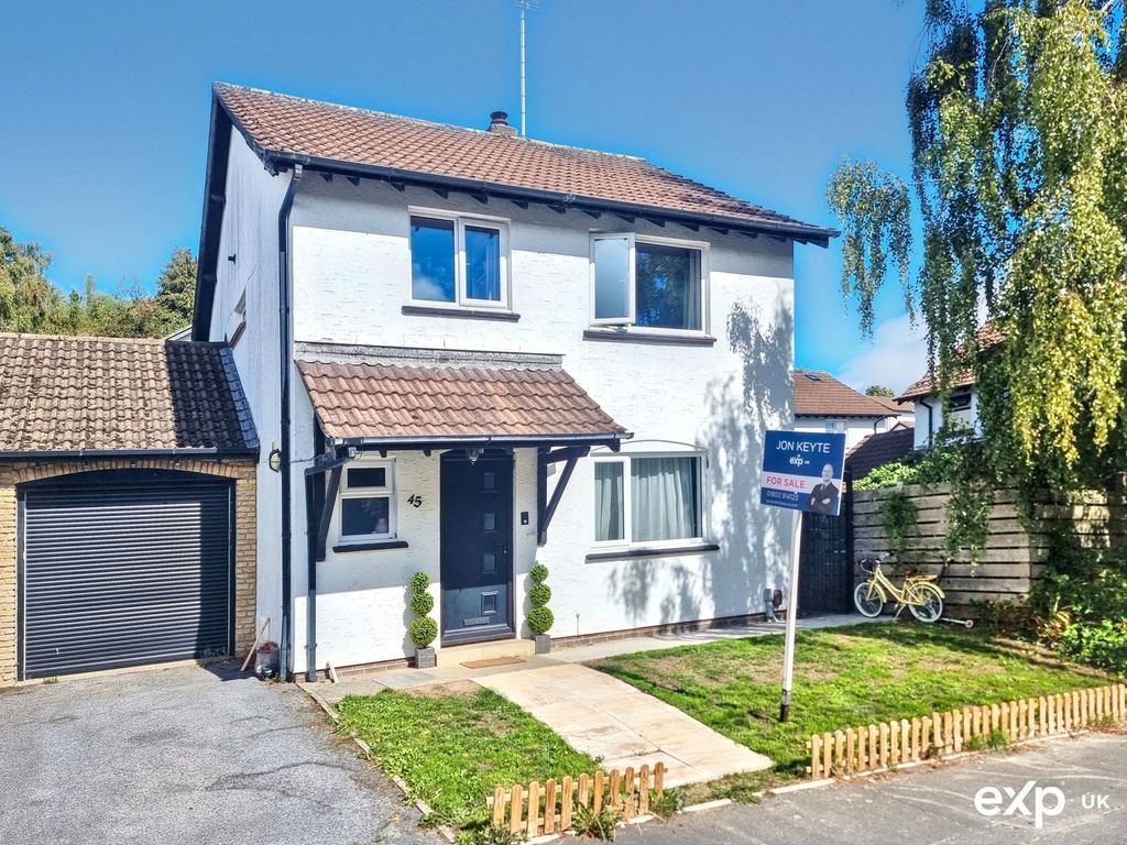 Property photo 1 of 27