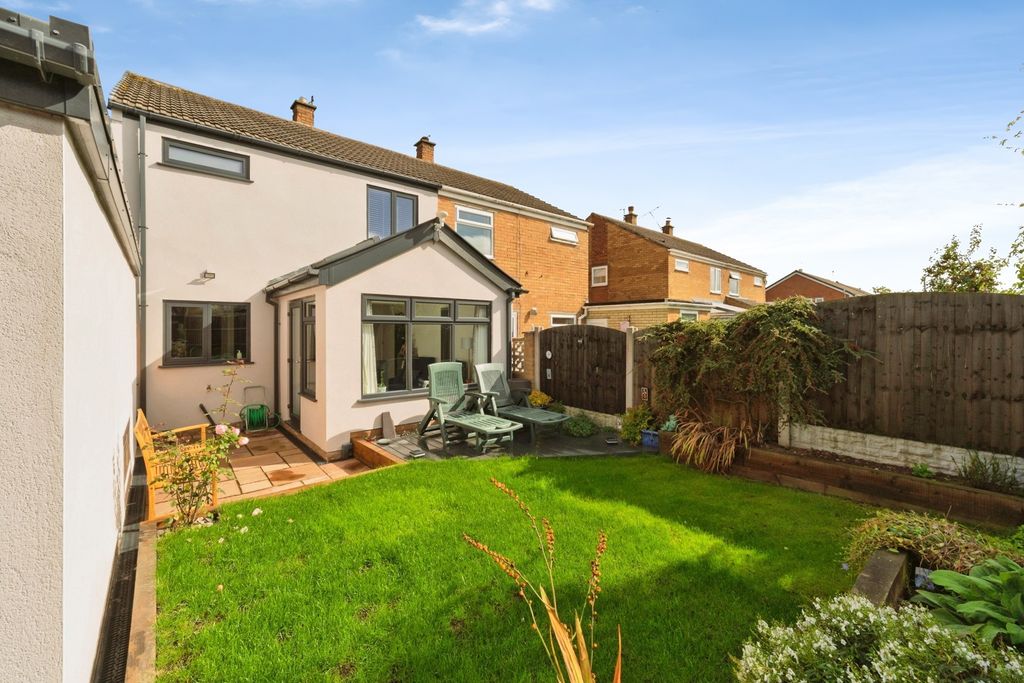 Property photo 3 of 17 Pbox-Img.Jpg