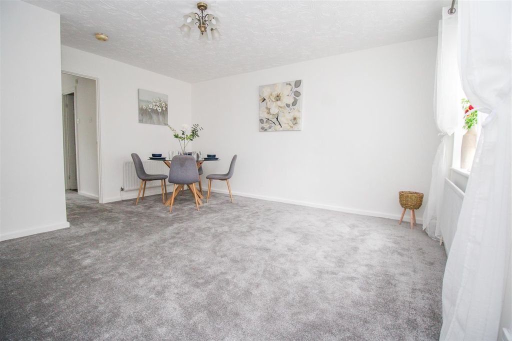 Property photo 2 of 10 Img_3946.Jpg