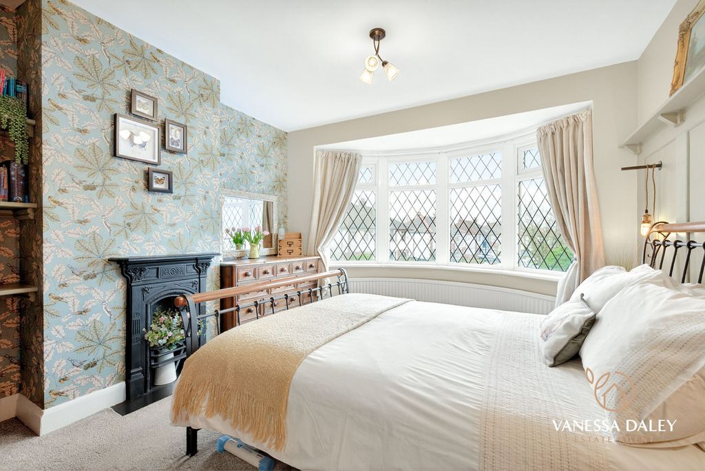 Property photo 1 of 48