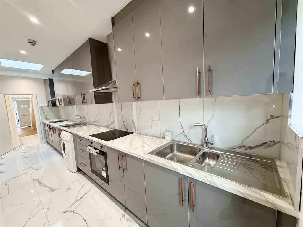 Property photo 2 of 13 Img_2294.Jpeg