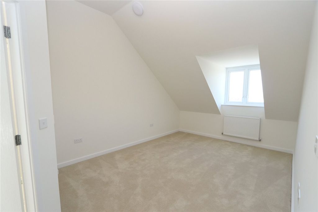 Property photo 3 of 8 Picture No. 09