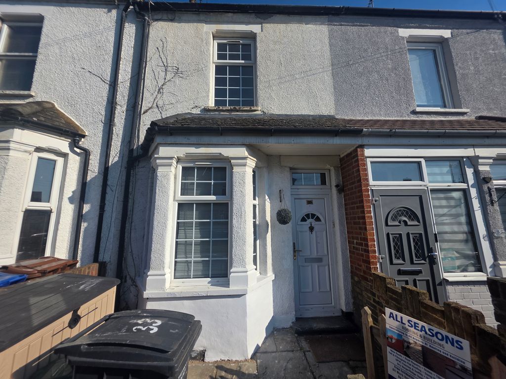 Property photo 2 of 21