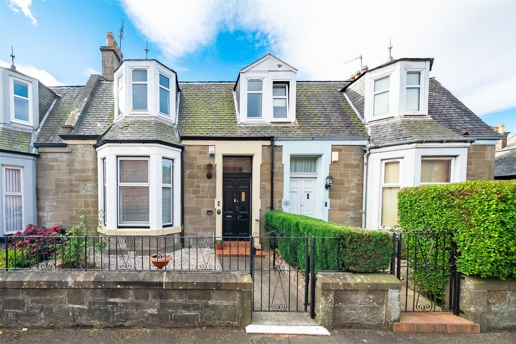 Property photo 1 of 25