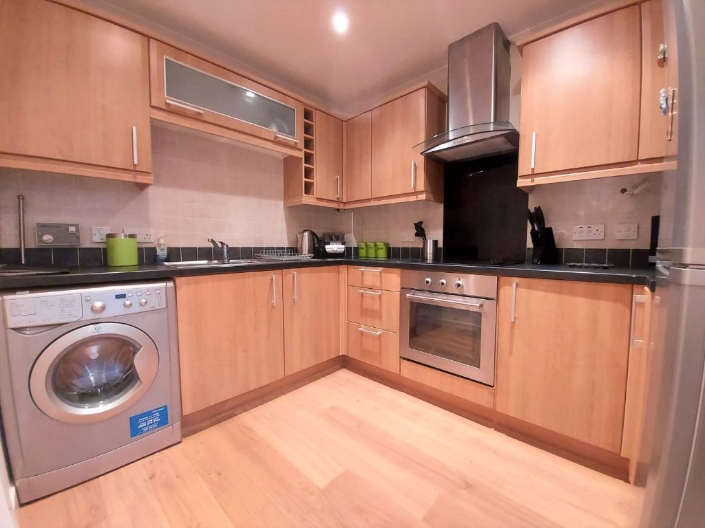 Property photo 2 of 6