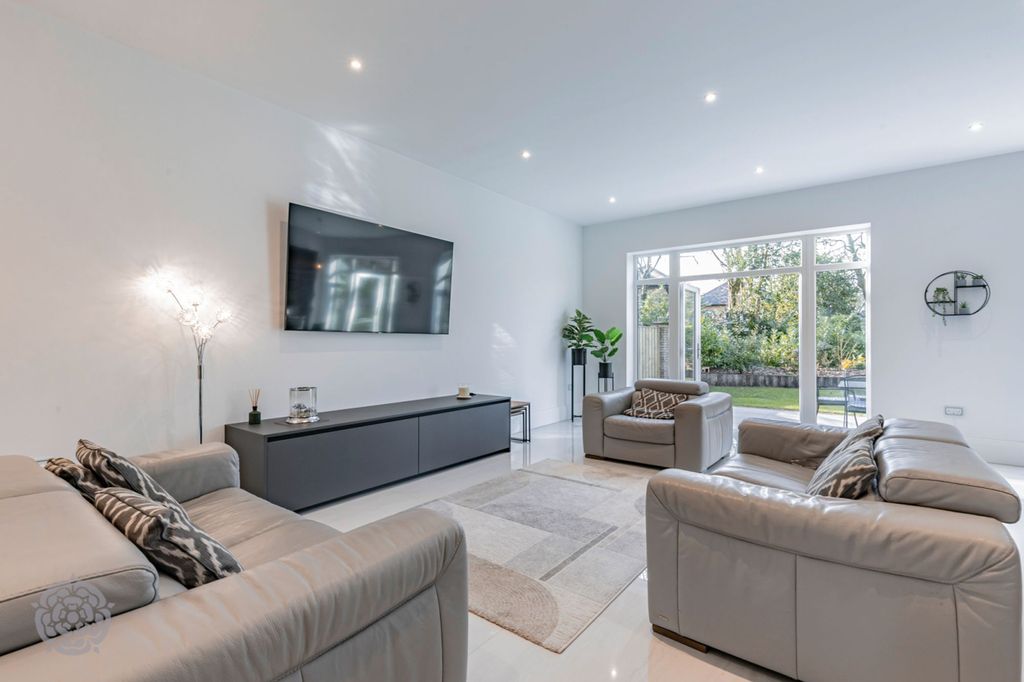 Additional image 7 of 6 bed detached house for saleChorley New Road, Bolton BL1