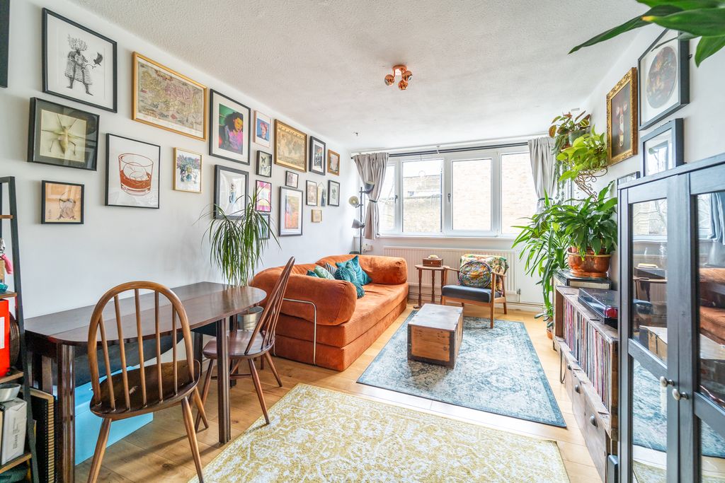 Property photo 2 of 8