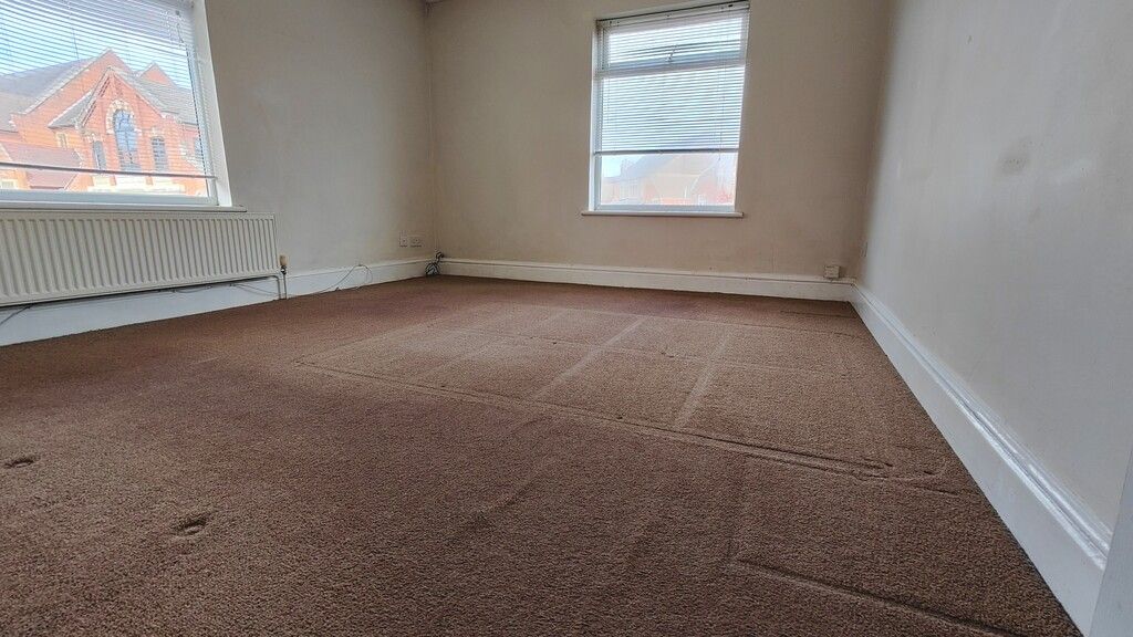 Property photo 3 of 7 108 Lettings