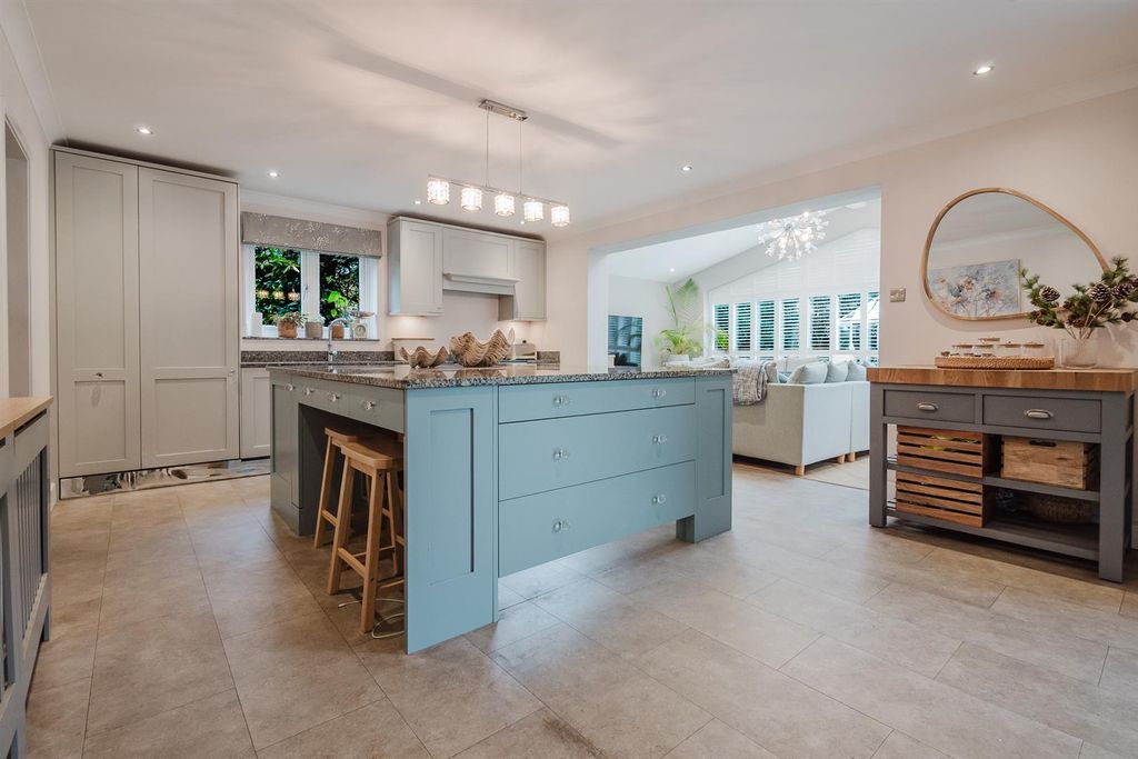 Property photo 3 of 39 Image 3