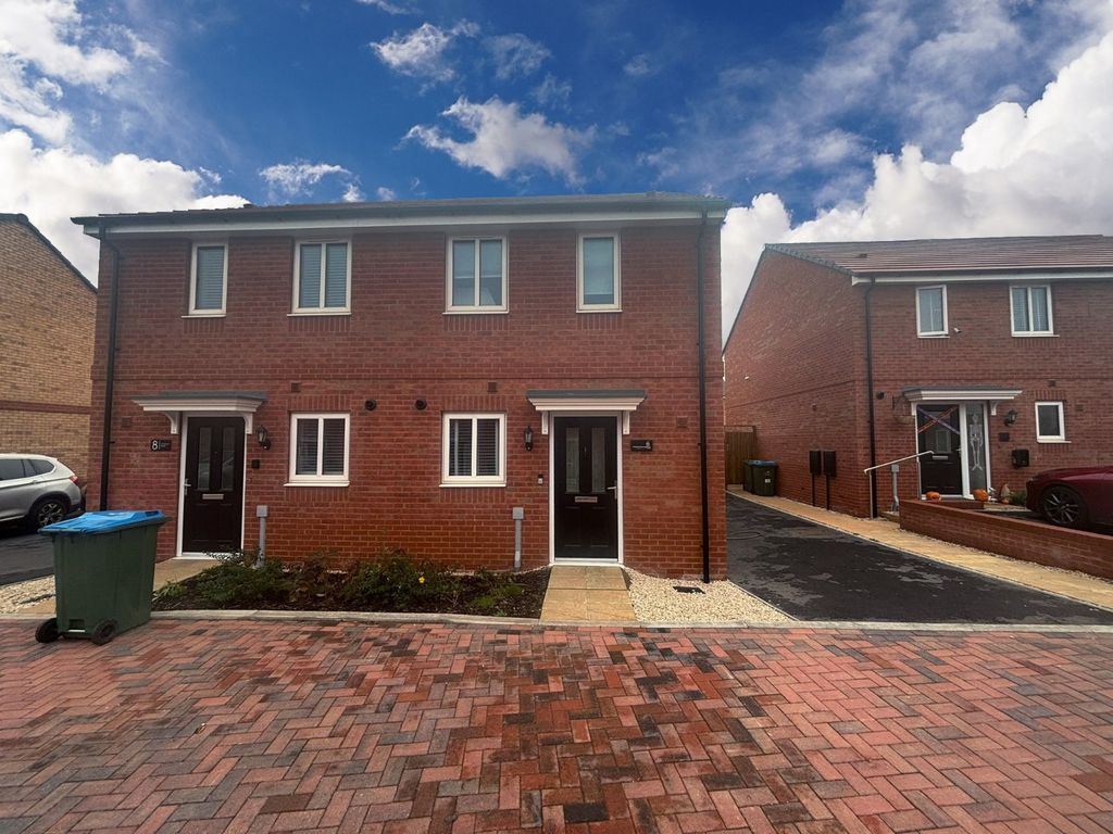 Property photo 2 of 24