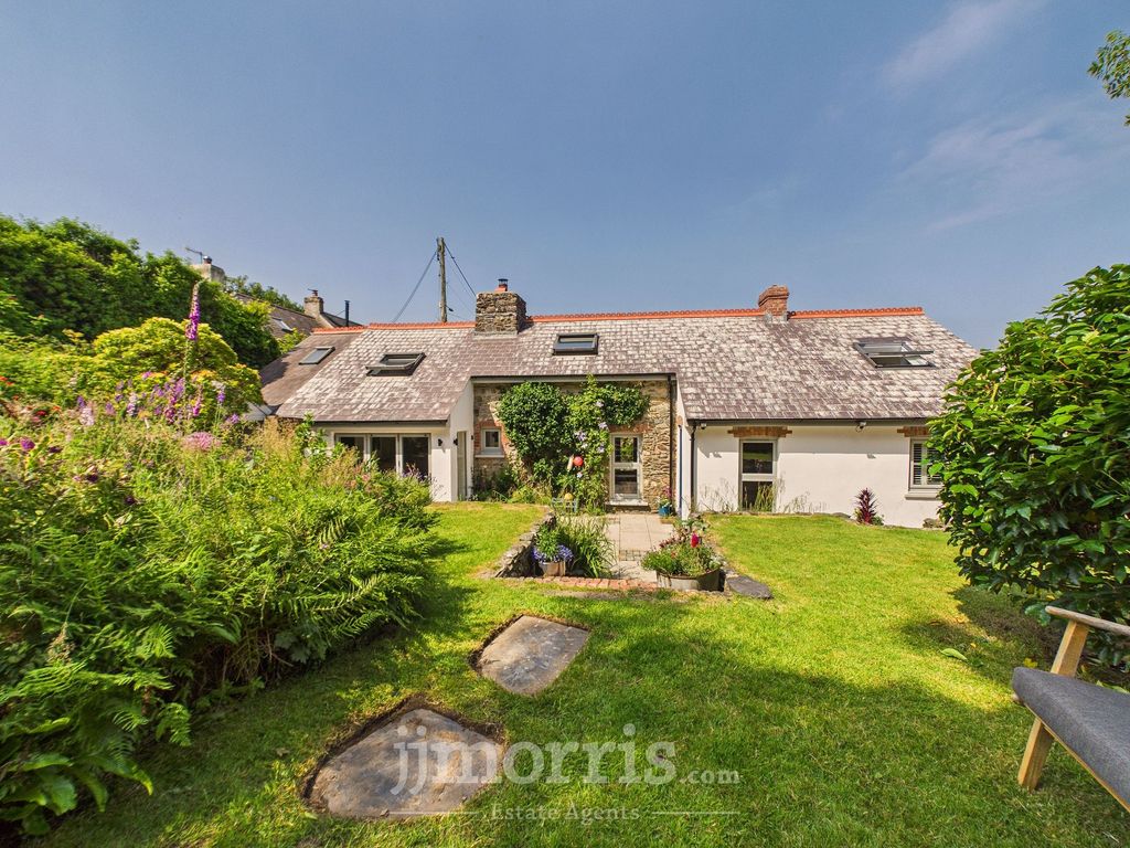 Property photo 3 of 45