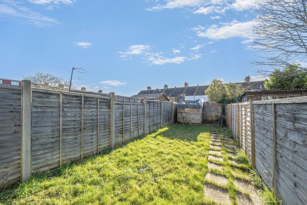 Property photo 3 of 14