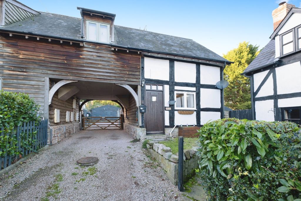 Property photo 1 of 14 Front View