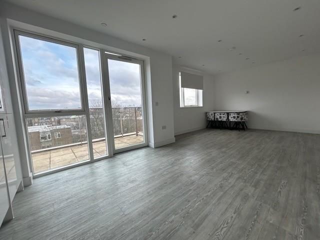 Property photo 3 of 10 Lounge 2.Jpg