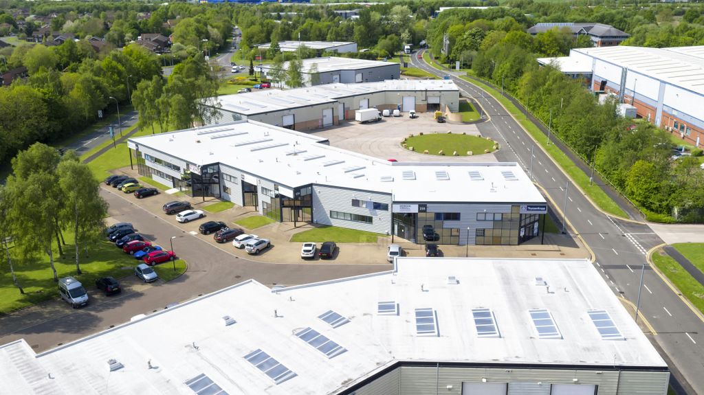 Property photo 1 of 7 Image 4