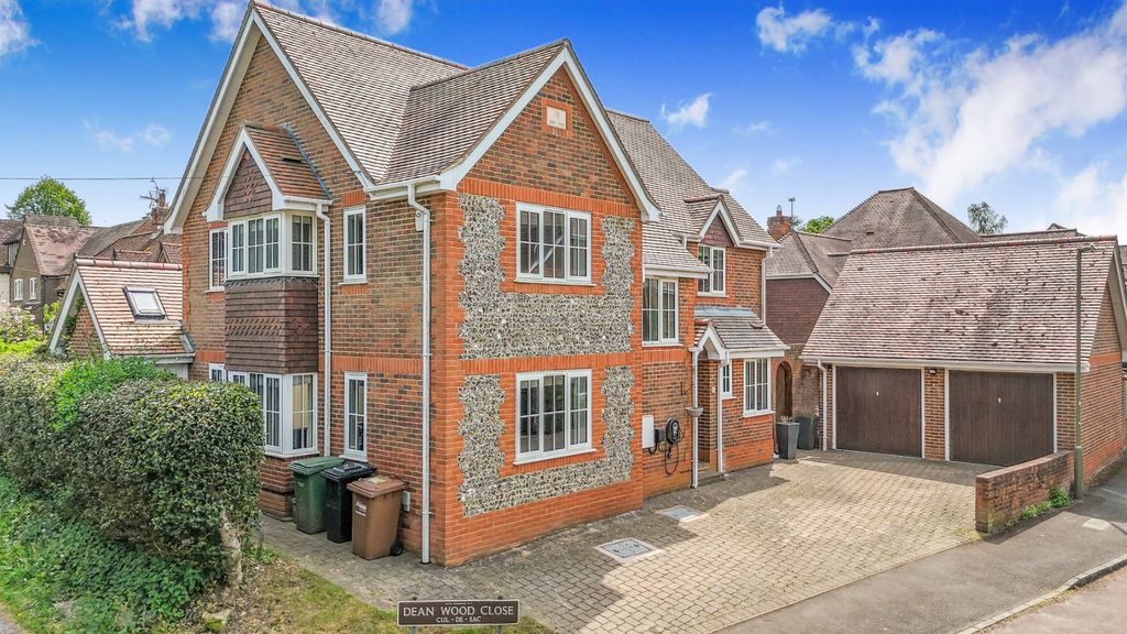Property photo 1 of 36 5128170