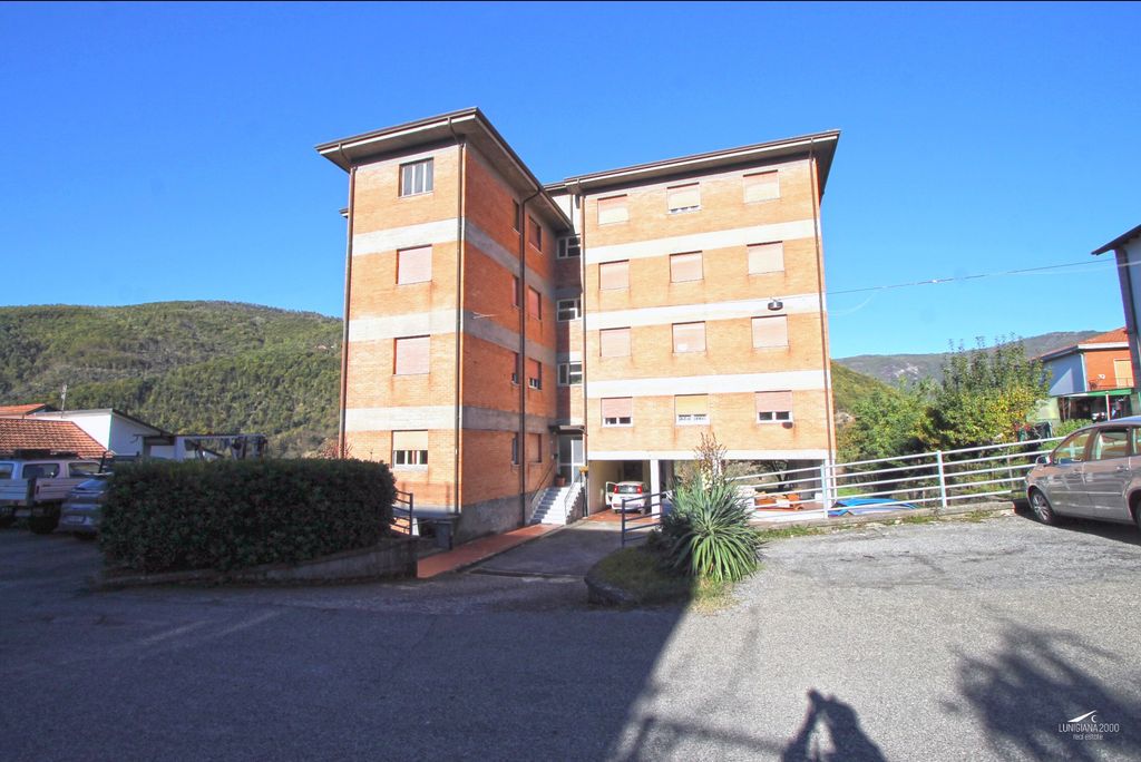 Property photo 1 of 30