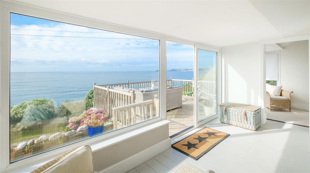 Property photo 3 of 22 Penrose-Downderry065 2.Jpg