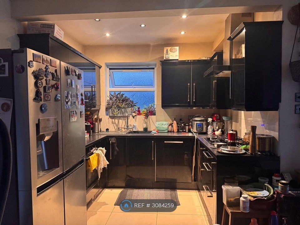 Property photo 3 of 11 Open Kitchen Access Via Lounge