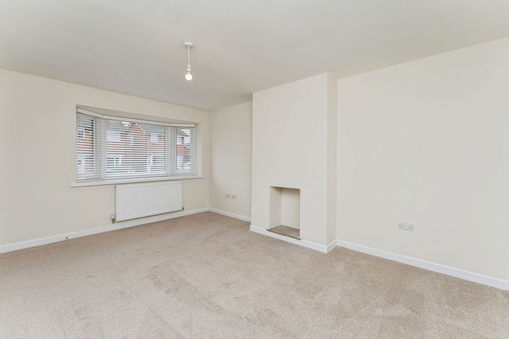 Additional image 10 of 3 bed detached house to rentColliery Green Court, Neston CH64