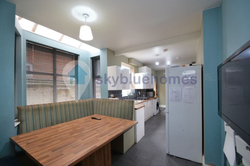 Property photo 2 of 13 Photo 1