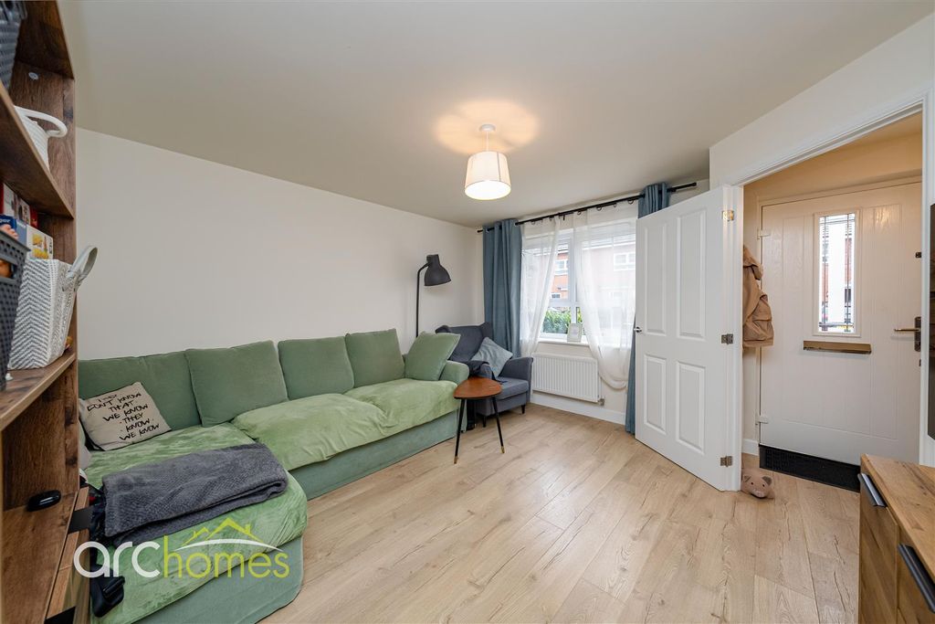 Property photo 2 of 24 Garrick-7.Jpg