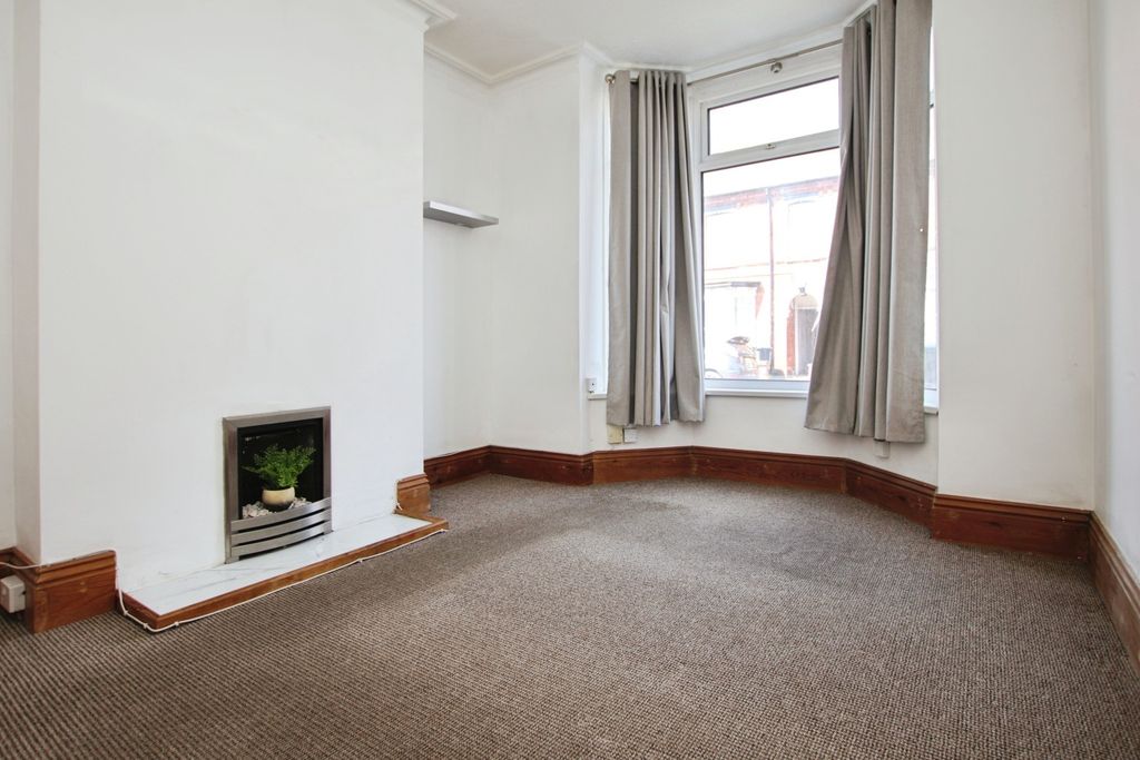 Property photo 3 of 10 5199484