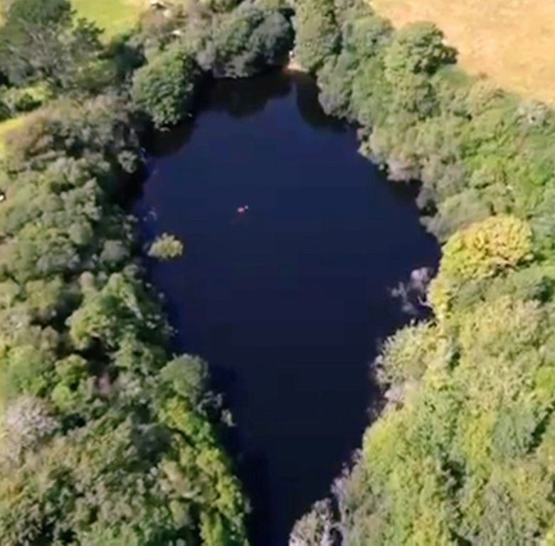 Property photo 1 of 10 Aerial Photograph Of Lake